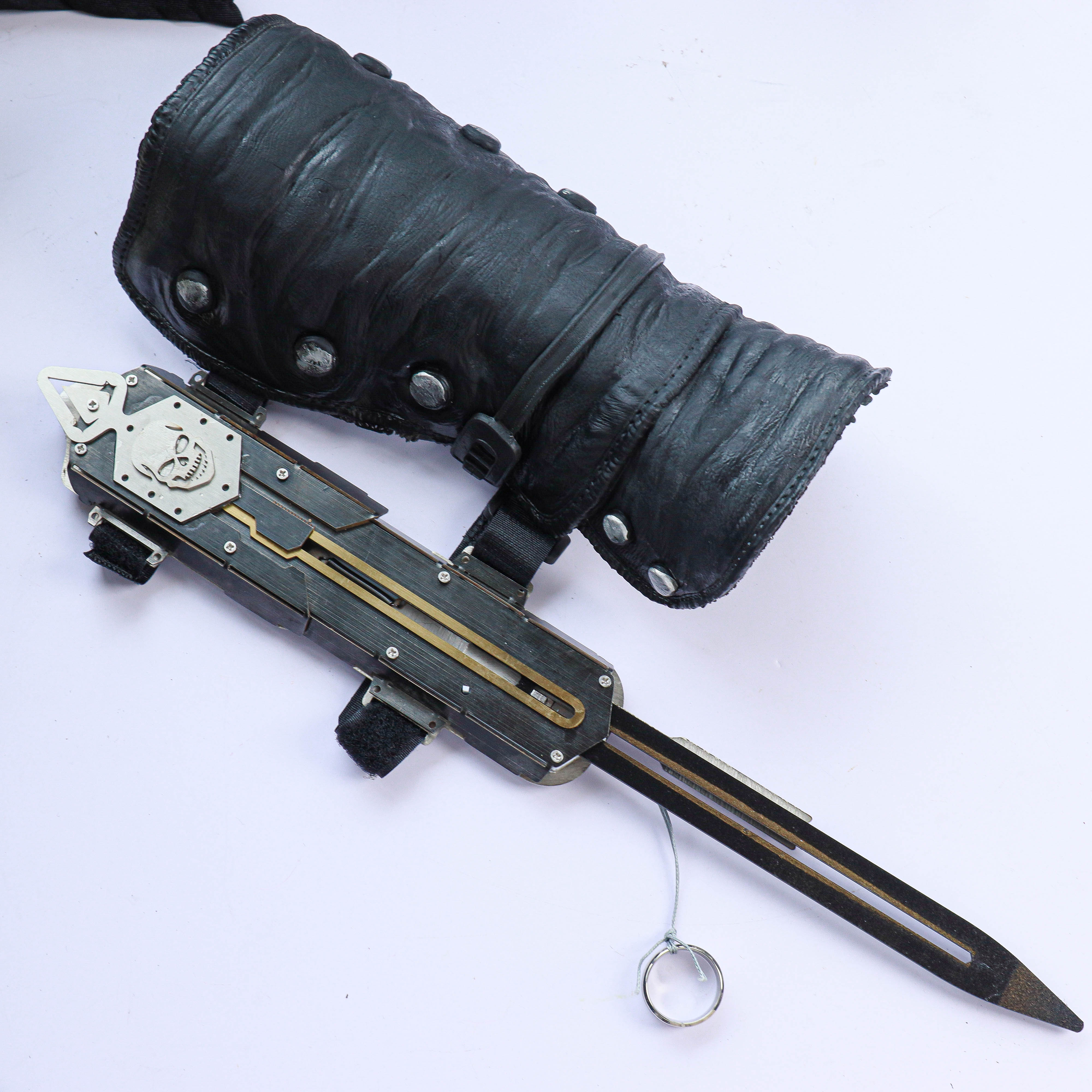 Hidden Blade Plastic Blade - Edward hidden blade